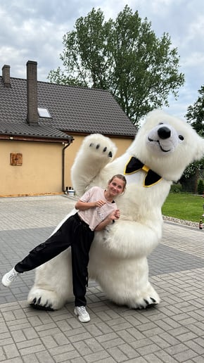 Gallery photo 7 of Dancing Polar Bear