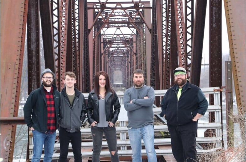Gallery photo 2 of Danelle Cressinger Band