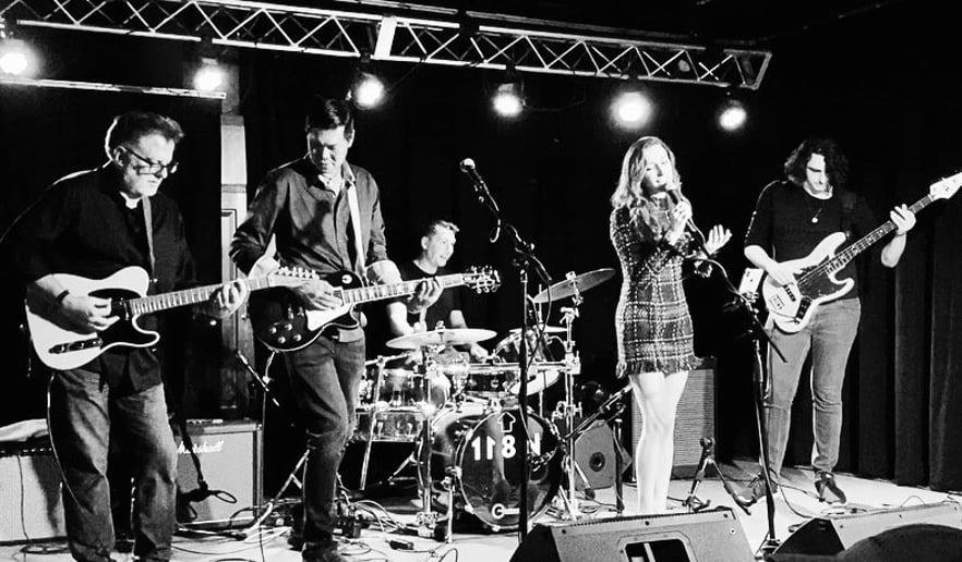 Gallery photo 5 of Dani and the Vergels