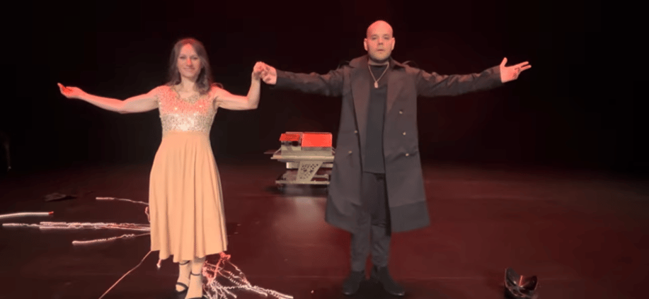 Gallery photo 9 of Daniel Caruso | Magic & Mentalism Experience
