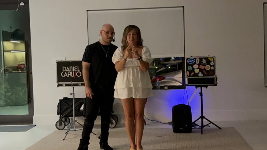Gallery photo 5 of Daniel Caruso | Magic & Mentalism Experience