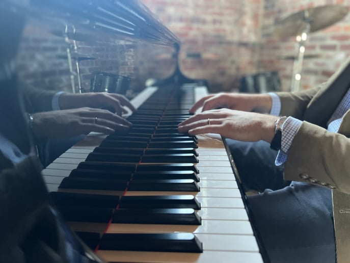 Gallery photo 1 of Daniel Hicks - Pianist for all Occasions