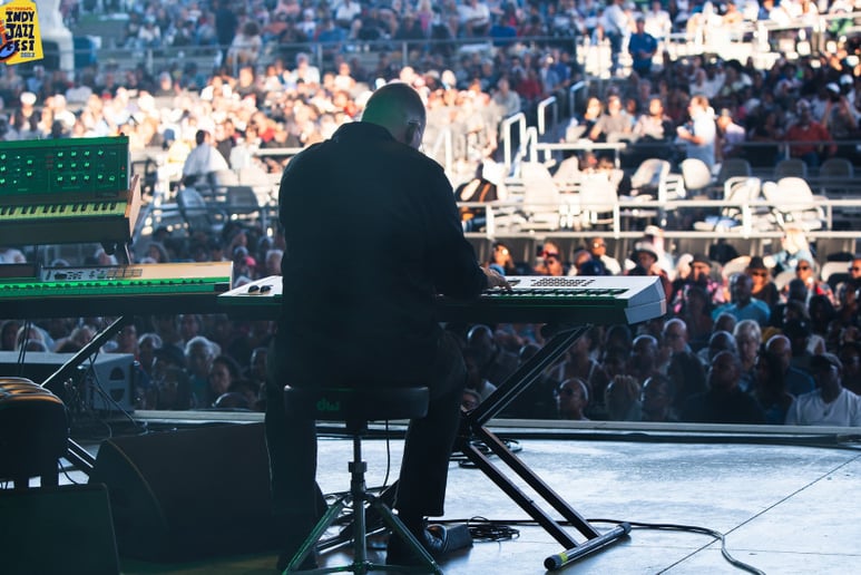 Gallery photo 4 of Daniel Hicks - Pianist for all Occasions