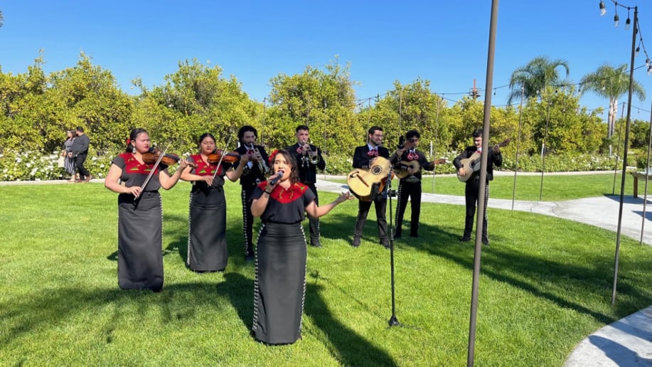 Gallery photo 5 of Daniela Y Su Mariachi