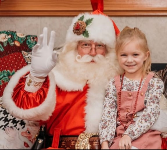 Gallery photo 10 of Danny Claus