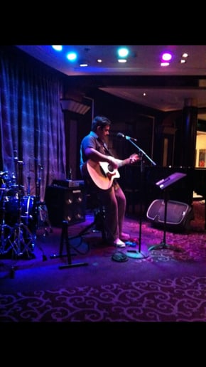 Gallery photo 3 of Danny Rodriguez Live