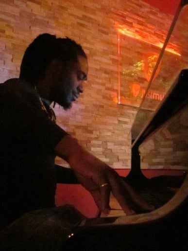 Gallery photo 2 of Dapo Dina Trado jazz band