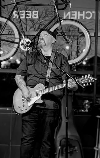 Gallery photo 4 of Chris Simonato