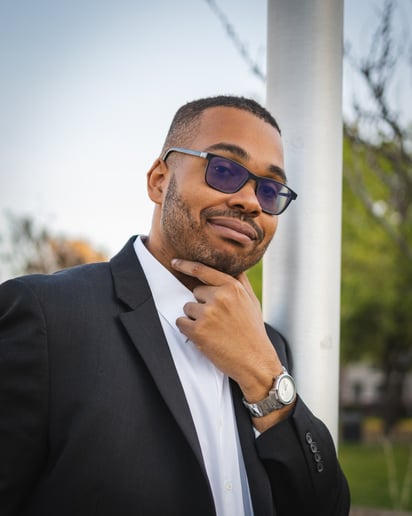 Gallery photo 1 of Darrin Harvey: Blind Business Speaker