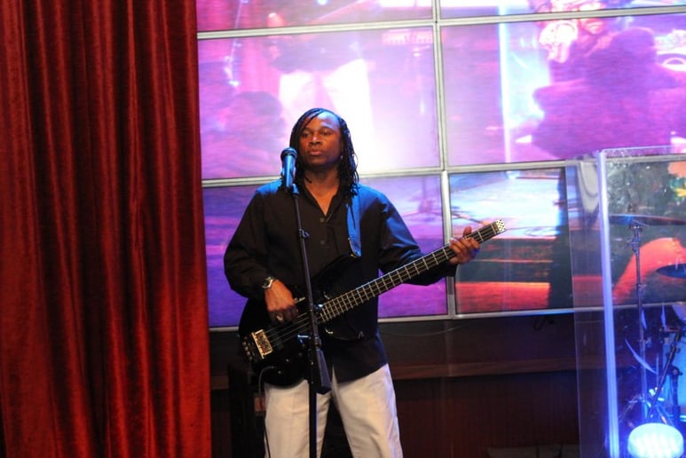 Gallery photo 4 of Darryl Buchanan's Soul & Motown Allstars!