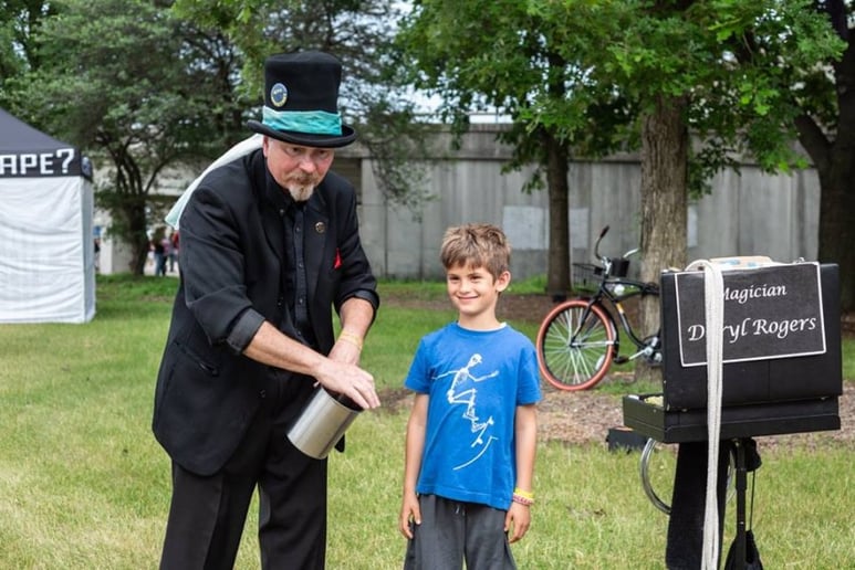 Gallery photo 7 of Daryl Rogers Magic