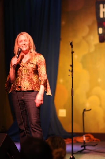 Gallery photo 3 of Daun Thompson, Comedienne
