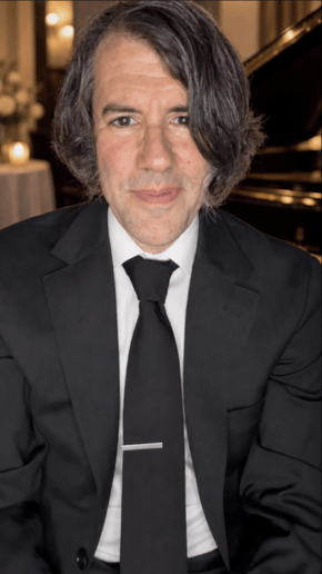 Gallery photo 2 of Dave Asher – Improvised Piano for Events