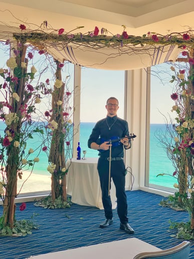 Gallery photo 3 of Dave Damage