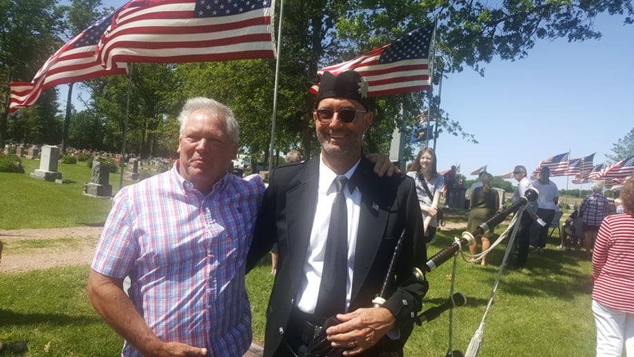 Gallery photo 1 of Dave McCleery, Bagpiper