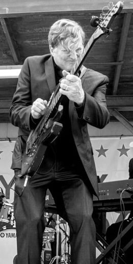Gallery photo 42 of Dave Weld And The Imperial Flames