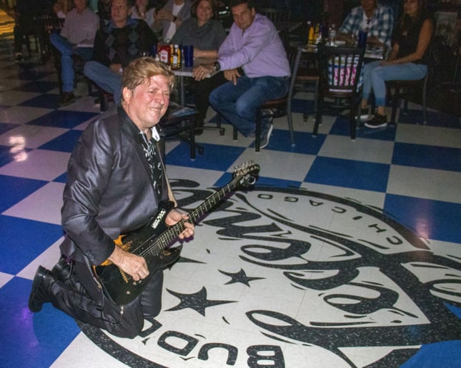 Gallery photo 44 of Dave Weld And The Imperial Flames
