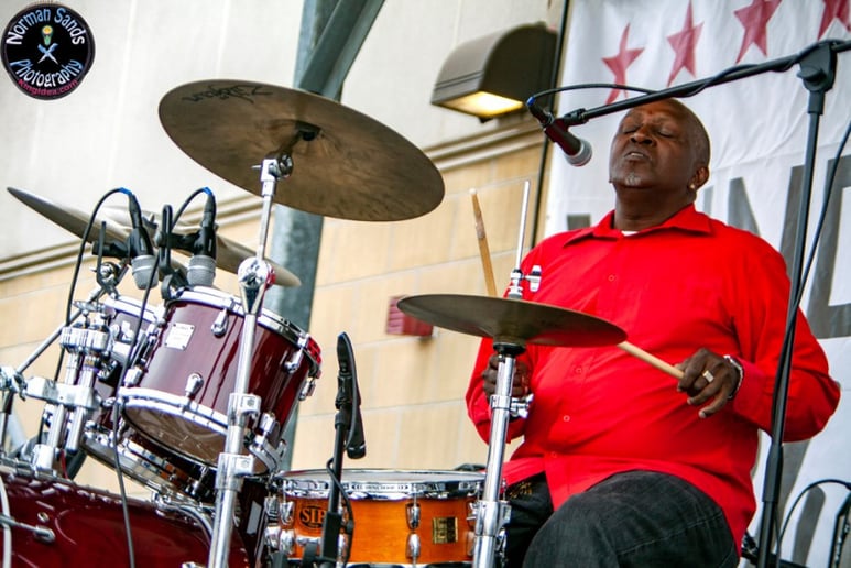 Gallery photo 39 of Dave Weld And The Imperial Flames