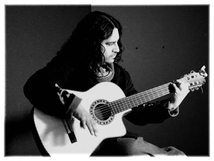 Gallery photo 1 of DAVEED Latin Guitar music services