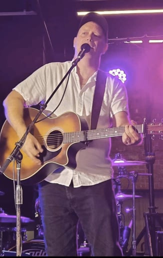 Gallery photo 3 of Dave's Rewind