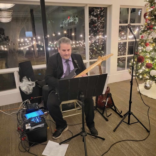 Gallery photo 7 of Dave Benziger - DaveTheGuitarPlayer