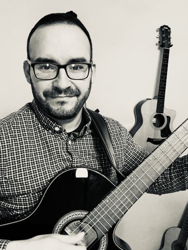 Gallery photo 1 of David Albornoz - Solo Guitarist