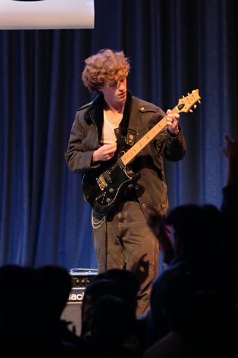 Gallery photo 1 of David B Music