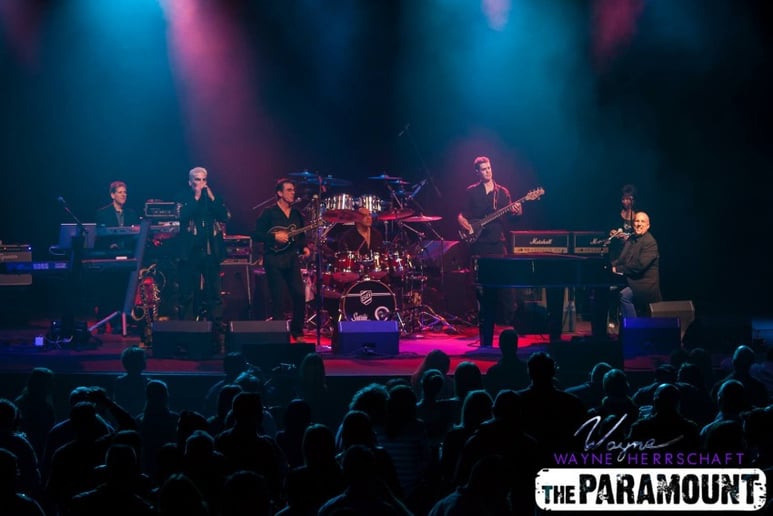 Gallery photo 6 of DAVID CLARK performs BILLY JOEL