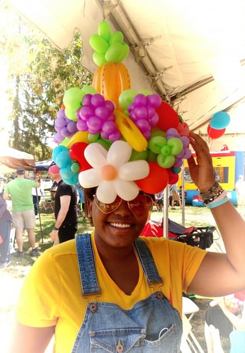 Gallery photo 6 of David, Cleo, & Their Balloon Animal Crew