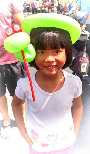Gallery photo 7 of David, Cleo, & Their Balloon Animal Crew