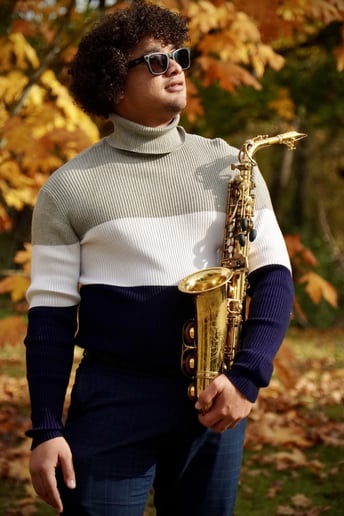Gallery photo 3 of David Gomez – Saxophonist & Pianist