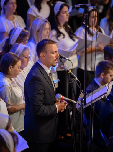Gallery photo 3 of David Gurt - Vocalist and Cantor