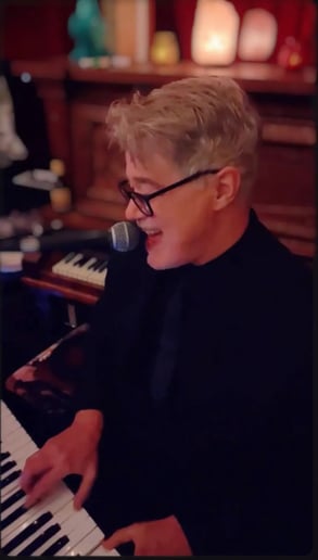 Gallery photo 1 of David Houston Music