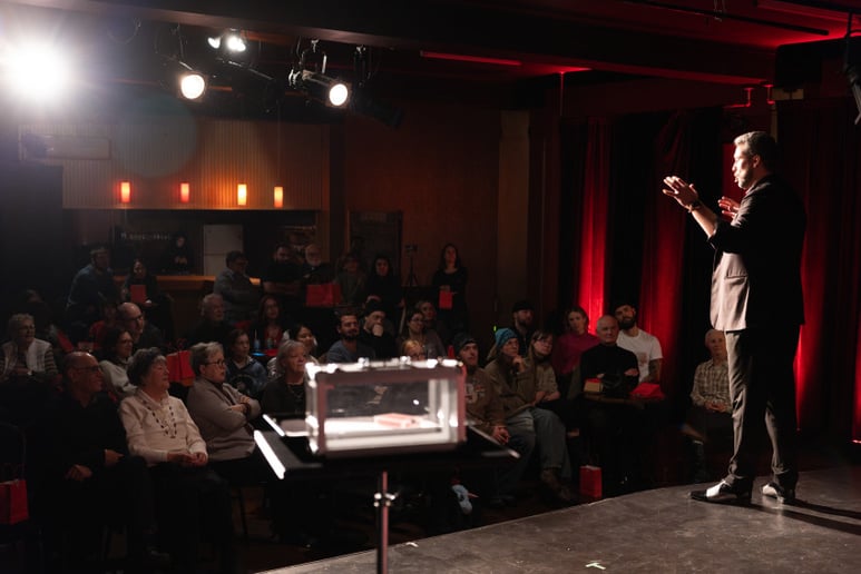 Gallery photo 2 of David Jomphe, Corporate/Private Magician