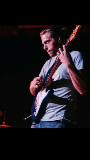 Gallery photo 1 of David Keezing