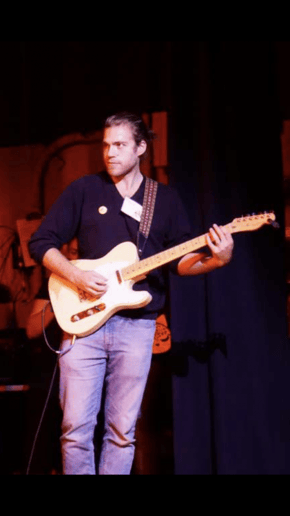 Gallery photo 8 of David Keezing