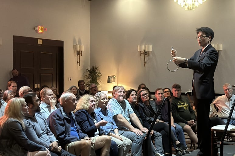 Gallery photo 9 of David Kuraya, Hawaii's Magician