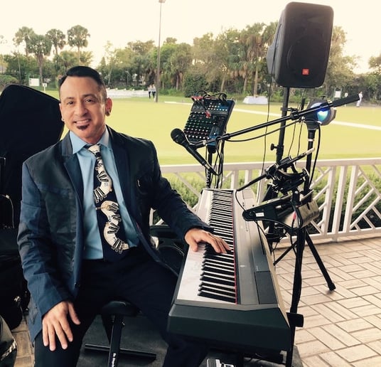Gallery photo 7 of David Mann, Pianist and Singer