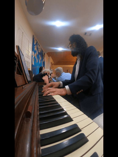 Gallery photo 6 of David Morales Wedding & Event Pianist