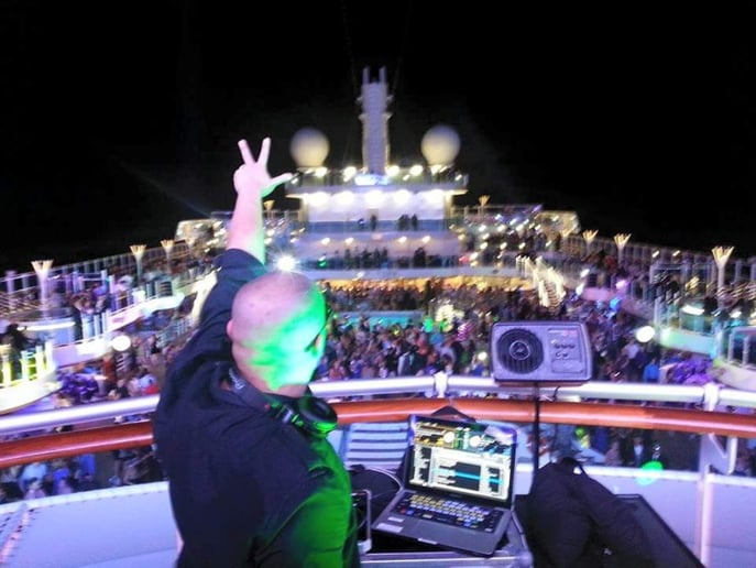 Gallery photo 1 of DBA DJ Streak