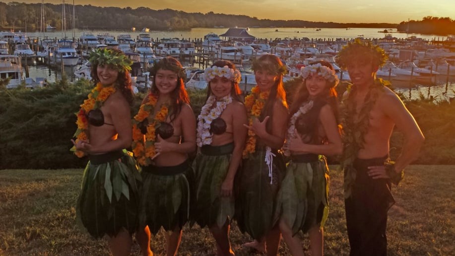 Gallery photo 2 of Hawaiian Luau Entertainment