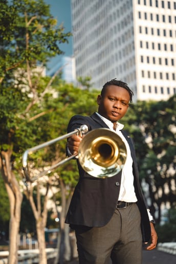 Gallery photo 1 of De Singing Trombonist
