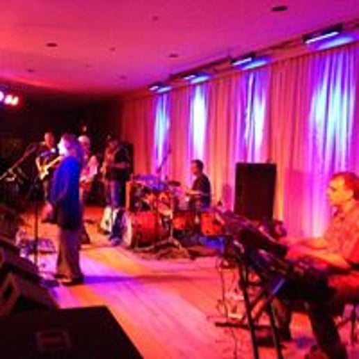 Gallery photo 4 of Deadbeat