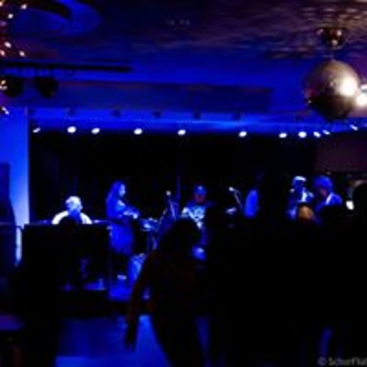 Gallery photo 10 of Deadbeat