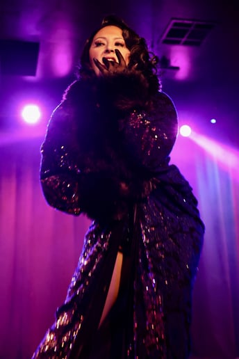Gallery photo 3 of Deaja Girl on Fire