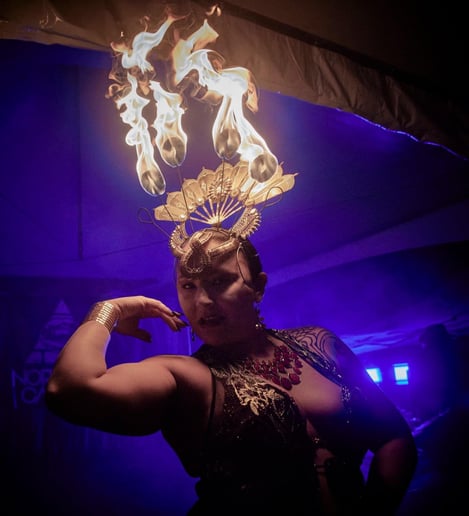 Gallery photo 5 of Deaja Girl on Fire