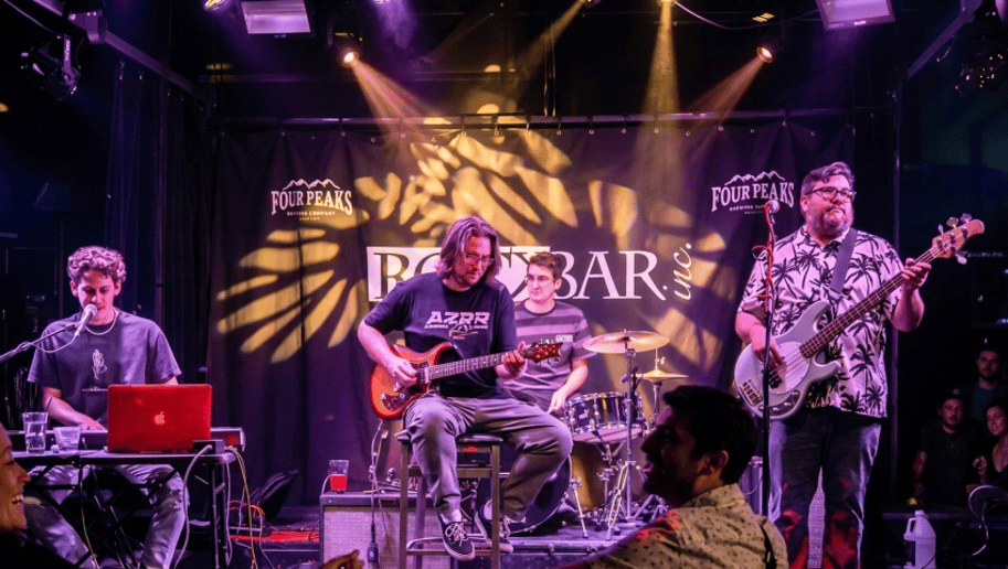 Gallery photo 1 of Dean Crow & The Birds of a Feather