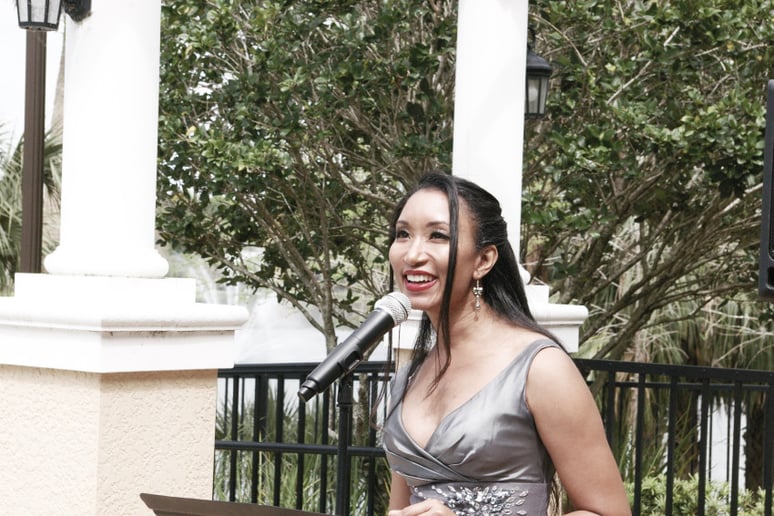 Gallery photo 8 of Deanna L. Giron The Vintage Songstress