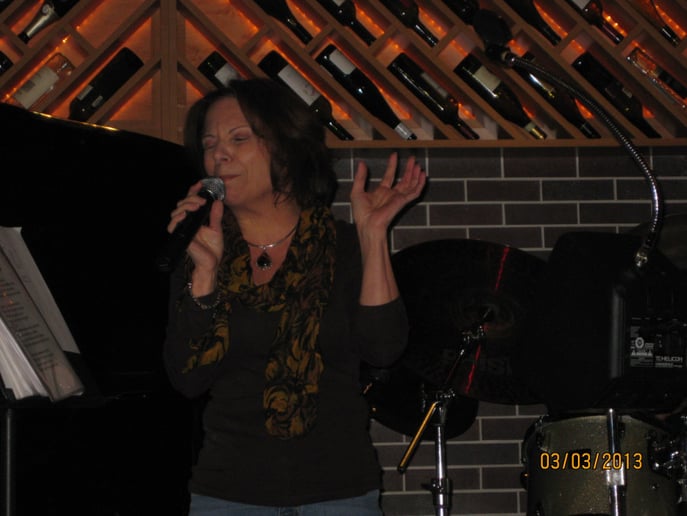 Gallery photo 9 of Deborah Paiva