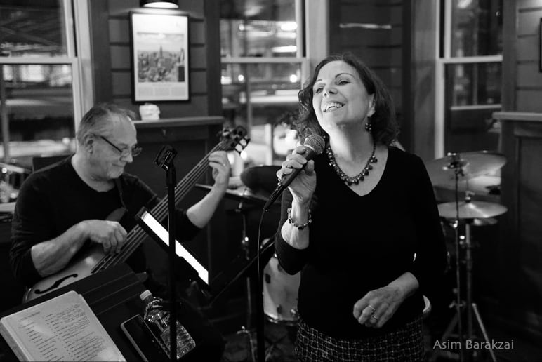 Gallery photo 2 of Deborah Paiva Jazz Ensemble